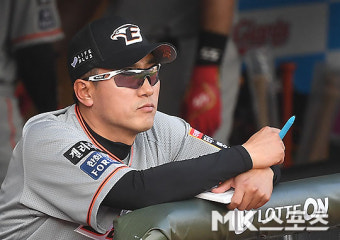 최원호 감독대행 `긴장되는 데뷔전` [MK포토]