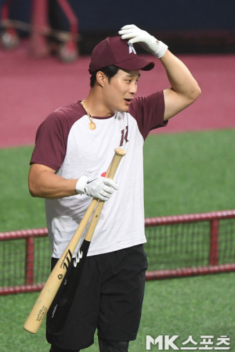 김하성 `타격훈련 끝났어요` [MK포토]