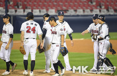 두산 `LG에 9-6 역전승` [MK포토]