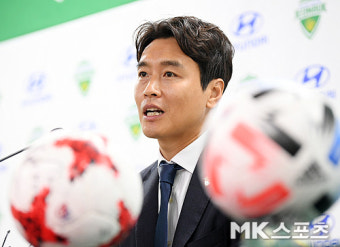이동국 은퇴 기자회견 `굿바이 레전드` [MK포토]