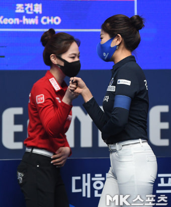 김가영-차유람 `당구여신들의 주먹 하이파이브` [MK포토]