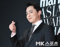 조정석, ‘서울가요대상’서 OST상 수상 “행복주는 배우 될 터”