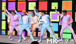 멋진녀셕들 터치 바이 터치 [MK포토]
