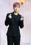 뉴이스트 JR 달콤한 하트 [MK포토]