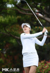 유효주 페어웨이 한 중간으로~ [MK포토]
