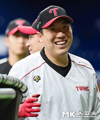 김현수-오지환 '올림픽 대표팀에 포함된 후 환한 미소' [MK포토]