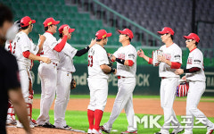 SSG 'KIA에 12-4 승리 거두며 6연패 탈출' [MK포토]