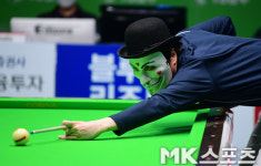 해커 김남수에 3-0 완승 [MK포토]