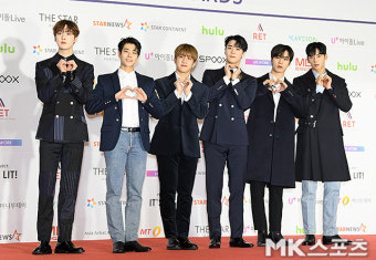 아스트로 '완전체로 AAA 참석' [MK포토]