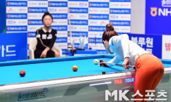 차유람 뱅크샷으로 시작합니다 [MK포토]
