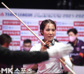 스롱피아비 승리의 큐 돌리기 [MK포토]