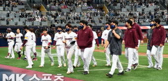 키움 '개막전 아쉬운 역전패' [MK포토]