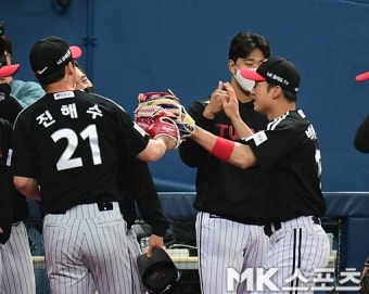 뒤돌아보면 박해민·오지환, LG 투수들 마음 놓고 던지는 이유 [MK시선]