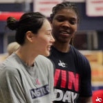 강이슬, WNBA스타와 친해져…경쟁자는 시즌 아웃