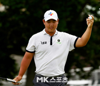 김주형 '갤러리 향해 인사' [MK포토]