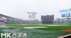 비에 젖은 잠실구장, 한화-LG전 취소 [MK포토]