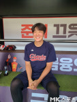 첫 1군 콜업에 들뜬 롯데 신인 이민석 “잠도 제대로 못 잤다” [MK인터뷰]