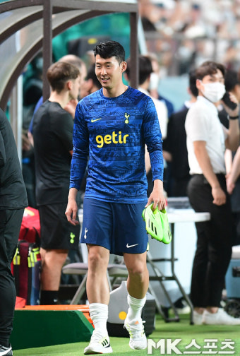 손흥민 '벤치에서 시작합니다' [MK포토]