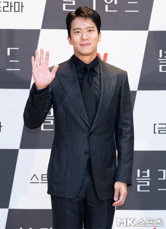 하석진 '반가운 인사' [MK포토]