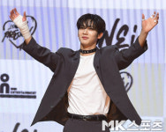 요한 양 팔 쭉 뻗어 [MK포토]