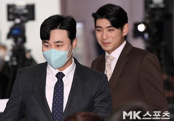 김하성 ‘이정후와 함께’ [MK포토]