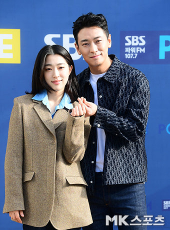 주지훈-최성은 ‘잘 어울리는 선남 선녀’ [MK포토]