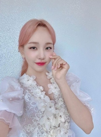 백아연, 8월의 신부 된다 “결혼 전제로 열애”(공식)