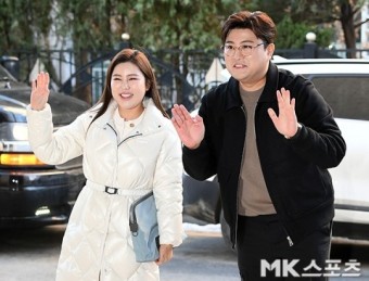 송가인, 김호중과 결혼? “아님 말고 식 가짜뉴스로 피해 심각”(공식)