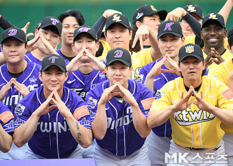 박건우 ‘올스타는 사랑~’ [MK포토]
