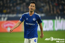 日 대표팀 수비수 요시다, MLS LA갤럭시행
