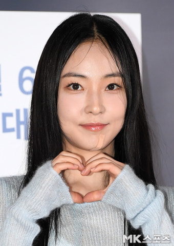전소니 ‘반창고로 가린 얼굴 상처’ [MK포토]