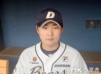 “돌아올 때 3위 올려 놔” “금메달 꼭 따” 약속 지킨 ‘베어스 99즈’, 이제 가을야구로 의기투합
