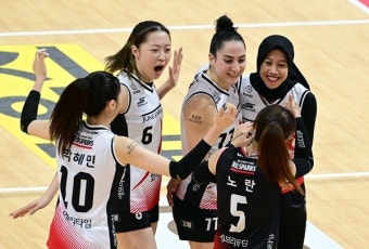 메가+지아 원투펀치 43점 합작! 정관장, 페퍼저축은행전 13연승 무패 기세 쭉→3위 점프…최하위 페퍼 4연패 수렁 [MK광주]