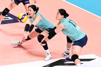 실바+강소휘 원투펀치 50점→김민지 게임체인저 등장…GS칼텍스, ‘부키리치 TC’ 도로공사에 대역전승+1R 2위 마감 [MK장충]