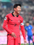 상암 찾은 수험생들 향한 쏘니의 ‘손흥민 존’ 중거리포 선물 “너무 많이 고생했고 또 감사합니다” [MK인터뷰]