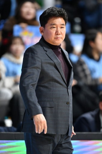 ‘28→4’ 대추격전 끝 분패, 김승기 소노 감독 “선수들 끝까지 뛰어준 것 고마워” [MK고양]