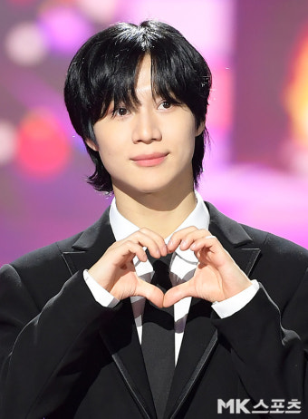 샤이니 태민 ‘하트 받으세요’