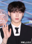 엔하이픈 선우 ‘달콤 눈빛’