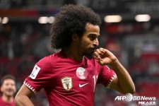 ‘디펜딩 챔피언’ 카타르, 亞컵 첫 16강 팔레스타인 사냥 나선다…선발 라인업 발표 [아시안컵]