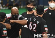 “반만 해도 무서운데” 169SV 옛동료의 한마디…수원으로 돌아온 132홈런 노학수, 日 실패 이유 뭐라 생각했나