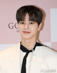 송강 ‘부드러운 미소’