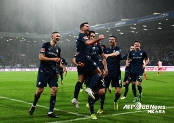 바이에른 뮌헨, 괴물 수비로 보훔 완파하며 5-0 대승 달성
