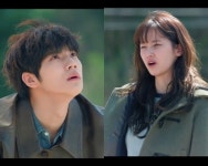 “제발 결혼은”…‘웨딩 임파서블’ 문상민, 전종서에 무릎 꿇었다 [MK★TV픽]