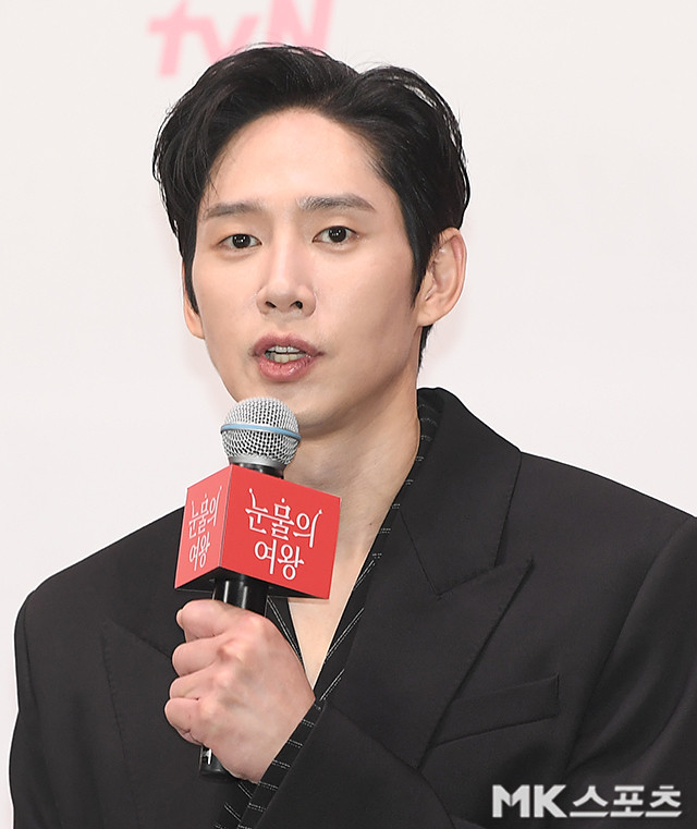 박성훈, 오징어 게임2 출연 소식과 AV 사진 논란으로 폭군의 셰프에도 영향?