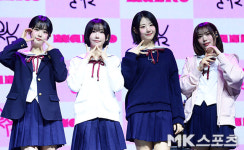 QWER ‘마니또로 6개월만에 컴백’