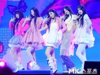 아일릿에게로 ‘슈퍼 이끌림’...엉뚱발랄 ‘마그네틱’의 놀라운 기세 ‘빌보드 뚫다’