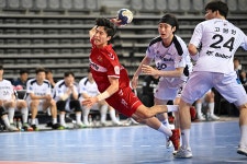 두산, 충남도청 꺾고 H리그 정규리그 초대 1위 확정 [남자핸드볼]