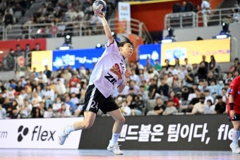 ‘강경민 12득점 7도움’ SK, 챔프전 1차전서 삼척시청 대파…女 핸드볼 통합우승까지 1승 남겨