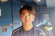 베어스 최후의 1차 지명, 불펜인데 벌써 ‘4승’에 다승 경쟁까지? “모든 경기 등판 소망, ‘두린이 팬’도 더 많이 생기길”