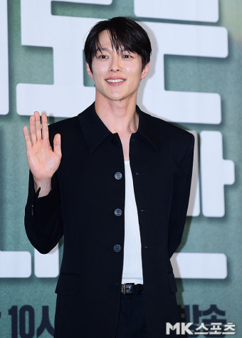[단독] 장기용, ‘열일’ 이어간다…웹툰 원작 드라마 ‘돼지우리’ 주연 캐스팅
